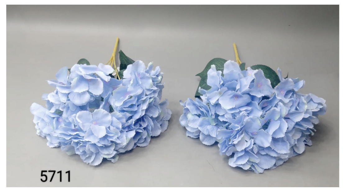 Deluxe 5 Head Blue Hydrangea Bunch