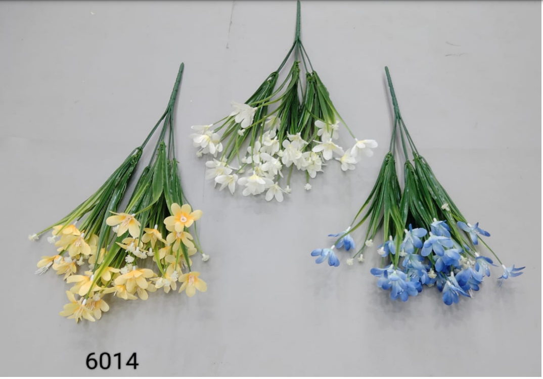 7 Head Lily &amp; Baby Breath Grass Bunch